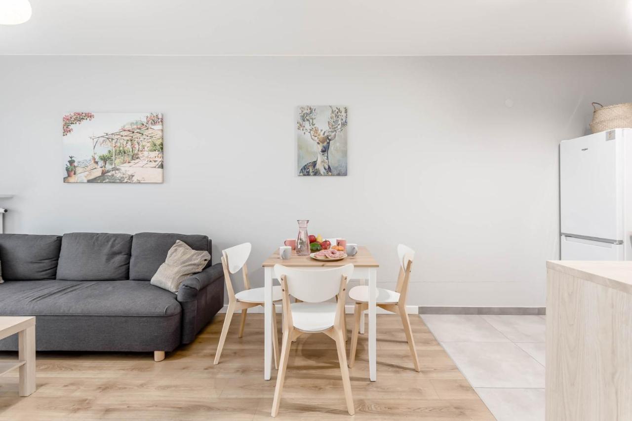 Chill Apartments Mokotow Business Center Warschau Exterior foto